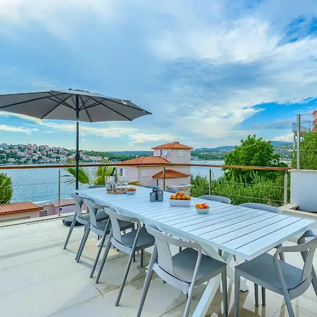 Villa Allina By Interhome Podglavica