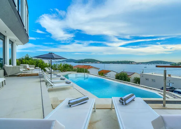 Allina By Interhome * Podglavica